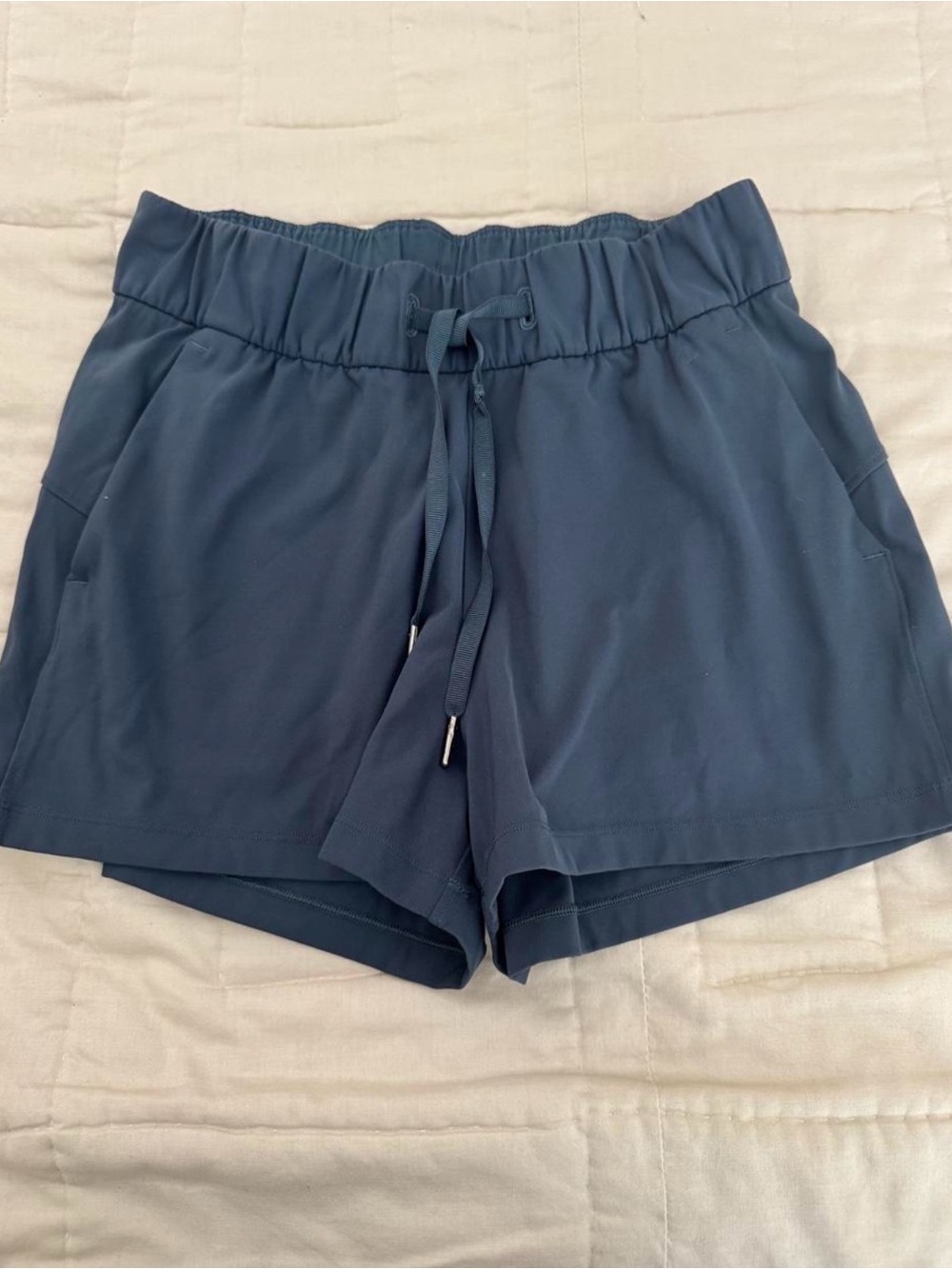 Women’s Lululemon on The Fly shorts size 4 Slate Blue